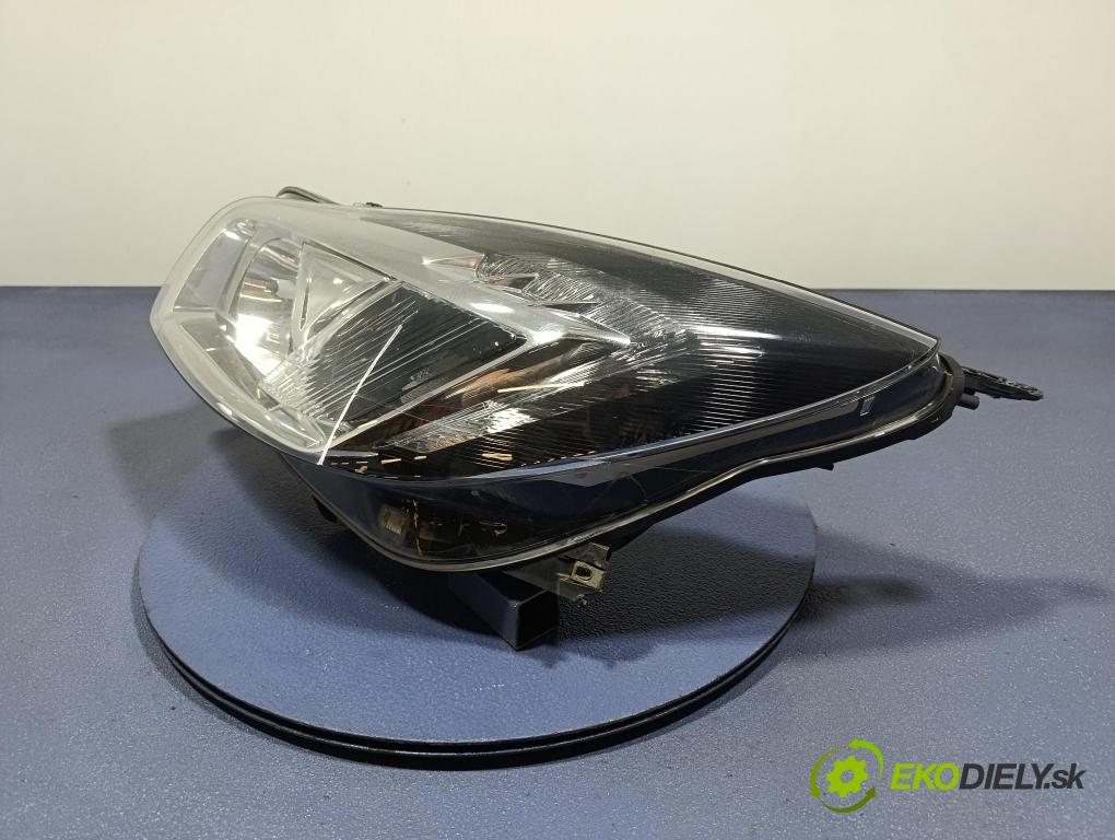 Opel Insignia 2011 světlo Levý: 13226792