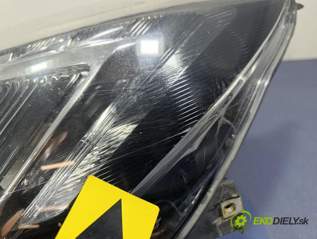 Opel Insignia 2011 světlo Levý: 13226792
