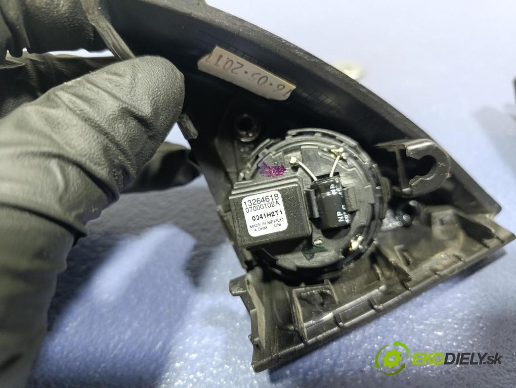 Opel Insignia 2011 Mluvčí: / Subwoofer: 13240963