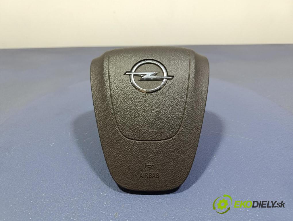 Opel Insignia 2011 kokpit,přistrojova deska 495050031