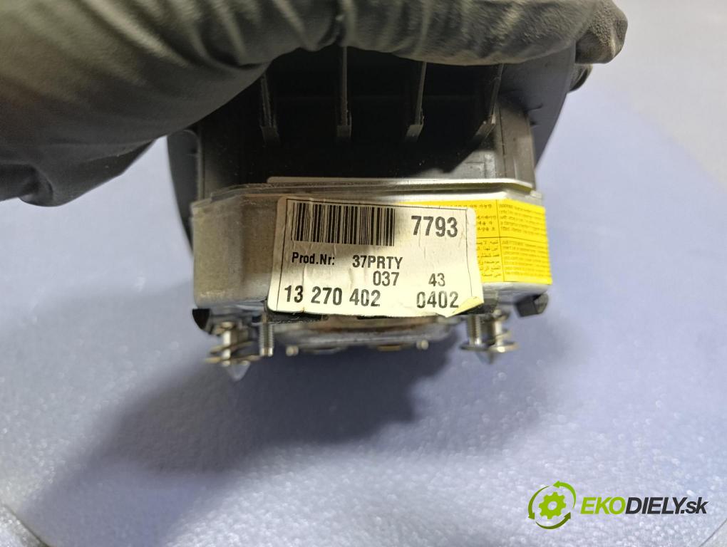 Opel Insignia 2011 kokpit,přistrojova deska 495050031