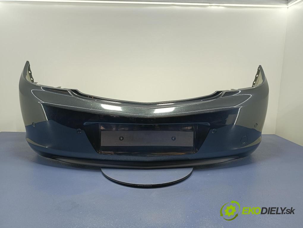 Opel Insignia 2011 nárazník Zad: