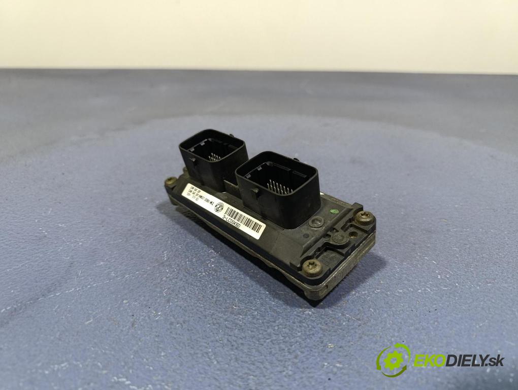 Fiat Panda 2003 řídící jednotka Motor: 55191584