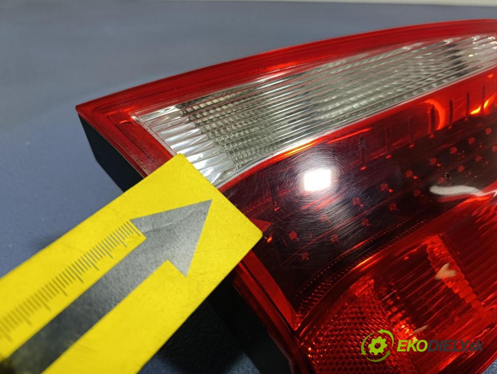 Seat Exeo 2010 svetlo / reflektor zad ľavá Vnútri: 3R9945093A