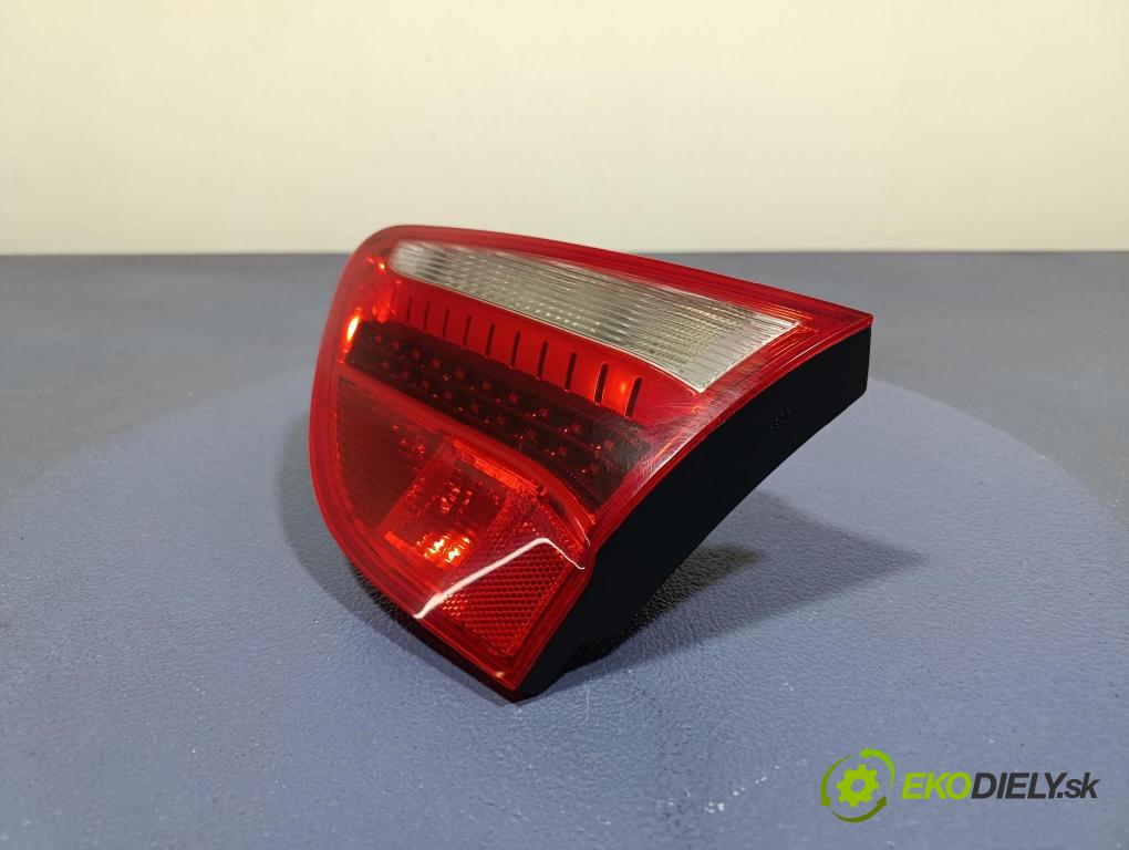Seat Exeo 2010 svetlo / reflektor zad Prava: Vnútri: 3R9945094A