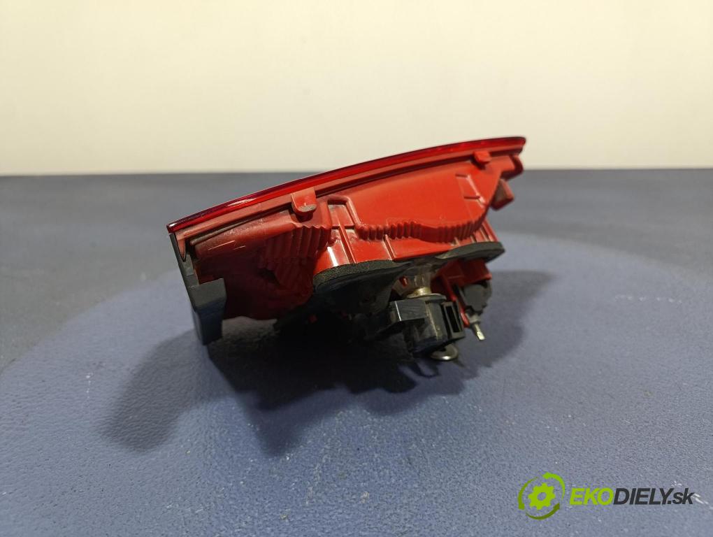 Seat Exeo 2010 svetlo / reflektor zad Prava: Vnútri: 3R9945094A
