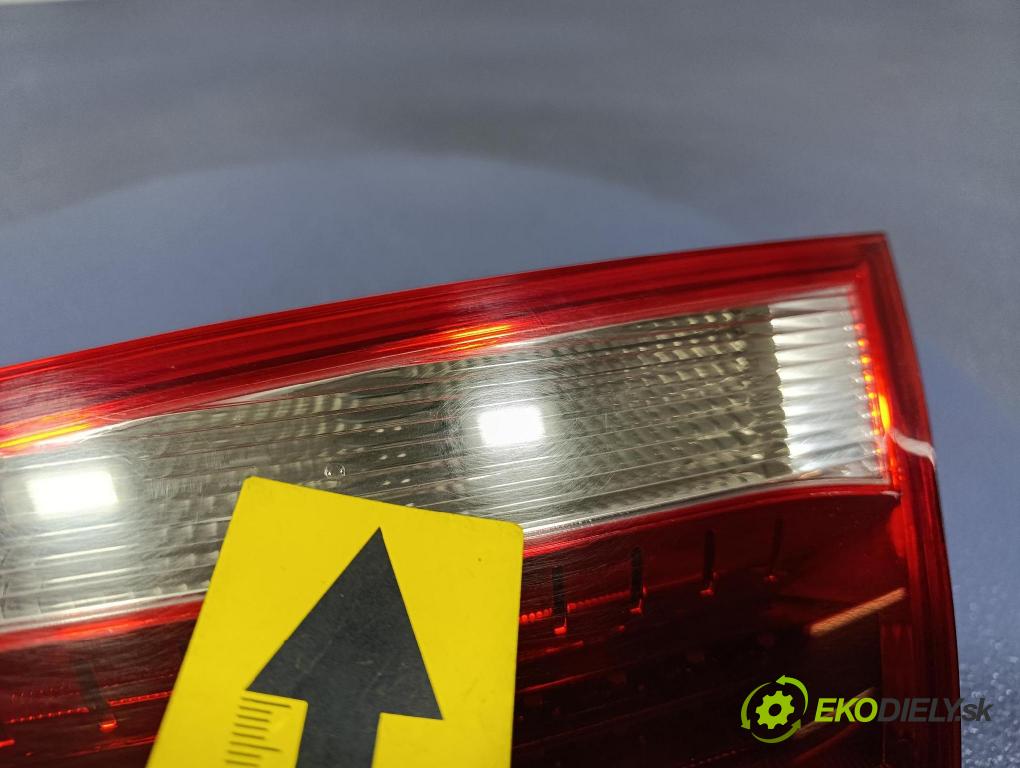 Seat Exeo 2010 svetlo / reflektor zad Prava: Vnútri: 3R9945094A