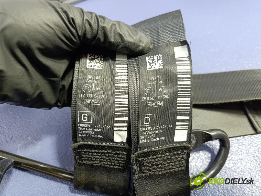 Citroen Ds3 2011 kokpit,pristrojová doska