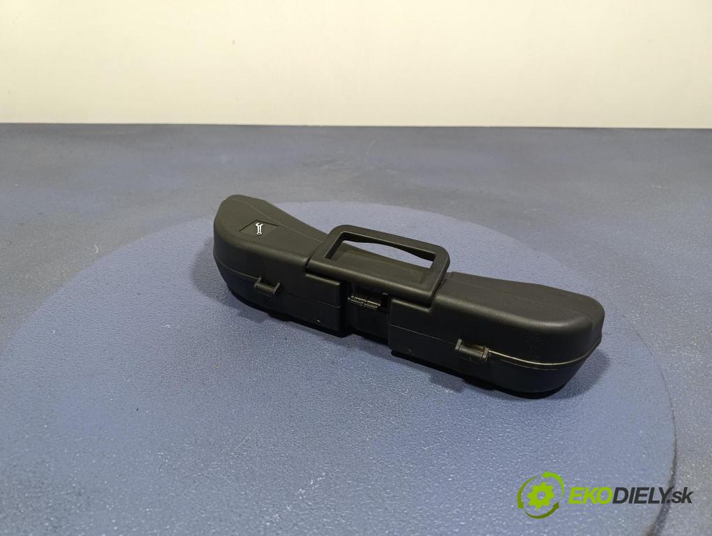 Seat Exeo 2010 Kôš kola: Rezervný: 3R0012111