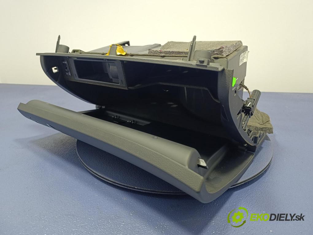 Seat Exeo 2010 kastlík 8E1857035N