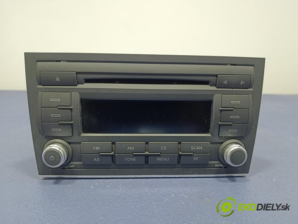 Seat Exeo 2010 Radio I Navigácia: 3R0035186B