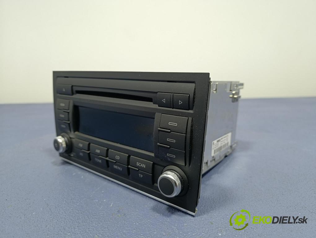 Seat Exeo 2010 Radio I Navigácia: 3R0035186B