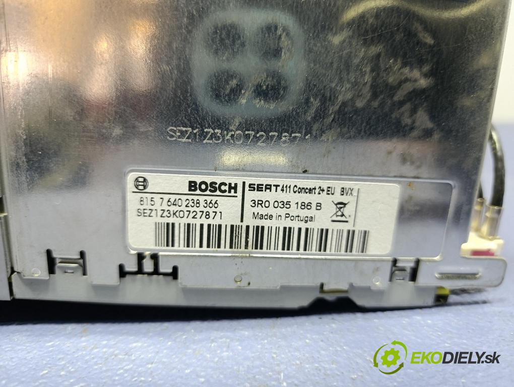 Seat Exeo 2010 Radio I Navigácia: 3R0035186B