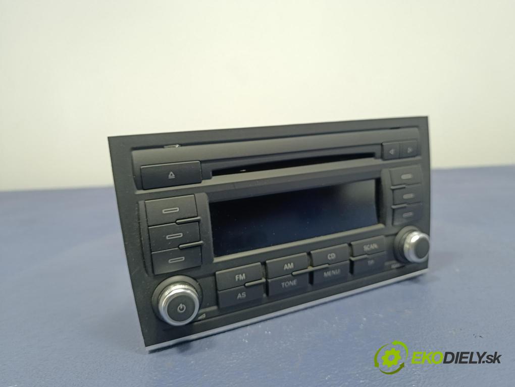 Seat Exeo 2010 Radio I Navigácia: 3R0035186B