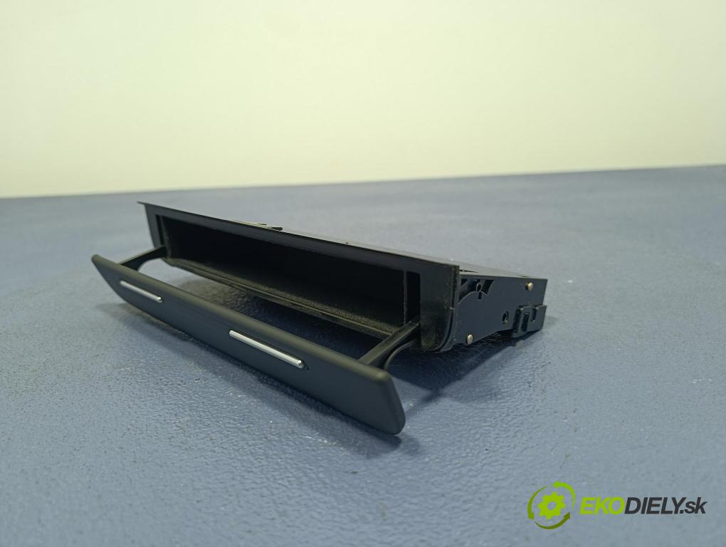 Seat Exeo 2010 kastlík 8H0857058F