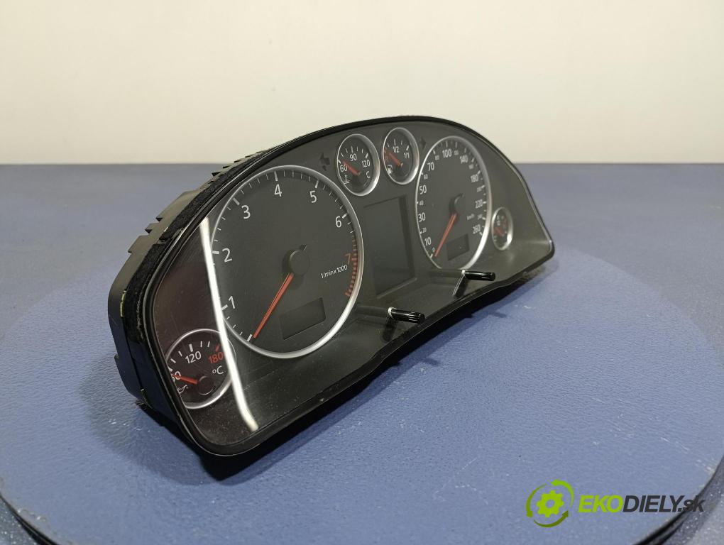 Audi A6 2003 Přístrojová deska 4B0920933J