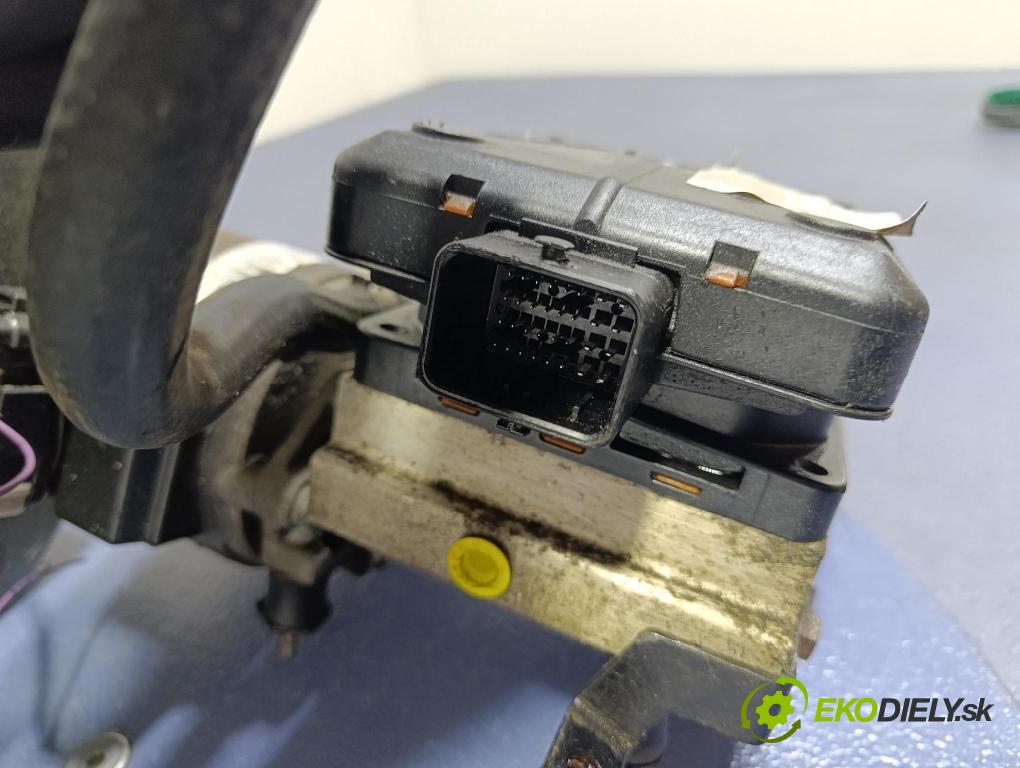 Citroen C5 2006 čerpadlo Hydraulicky: 9636713880