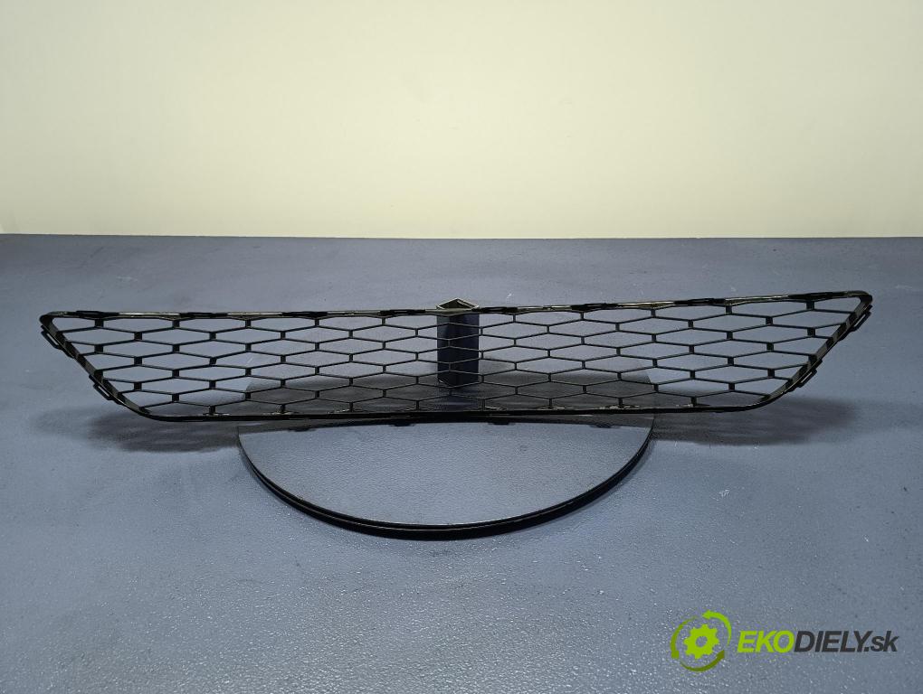Seat Exeo 2010 nárazník Predné 3R0853667