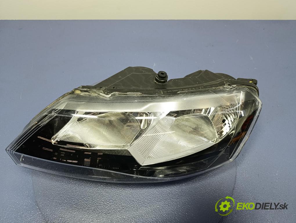 Skoda Rapid 0 Reflektor: Vľavo: 5JB941017