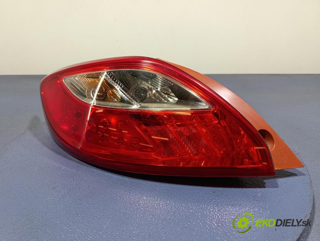 Mazda 2 2008 svetlo / reflektor zad ľavá Vonkajsia: P5776L