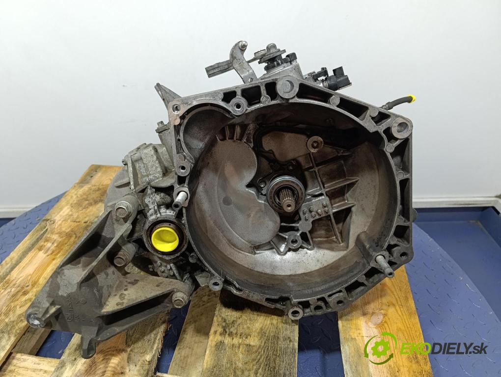 Opel Insignia 2013 prevodovka Manualna M32