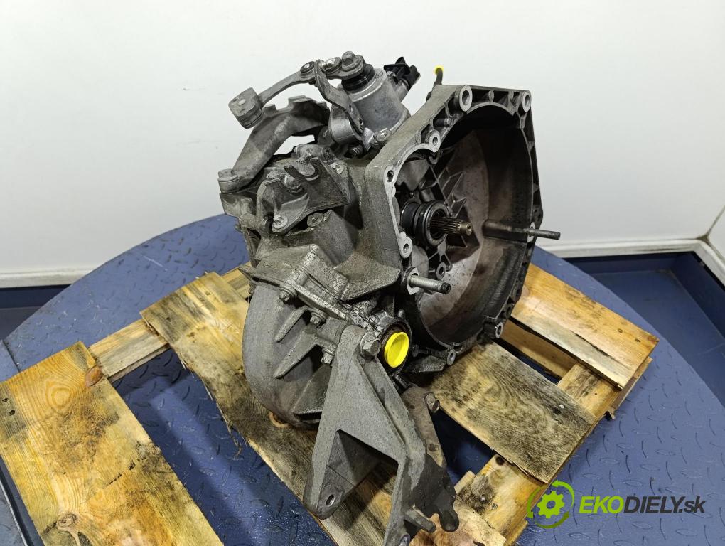 Opel Insignia 2013 prevodovka Manualna M32