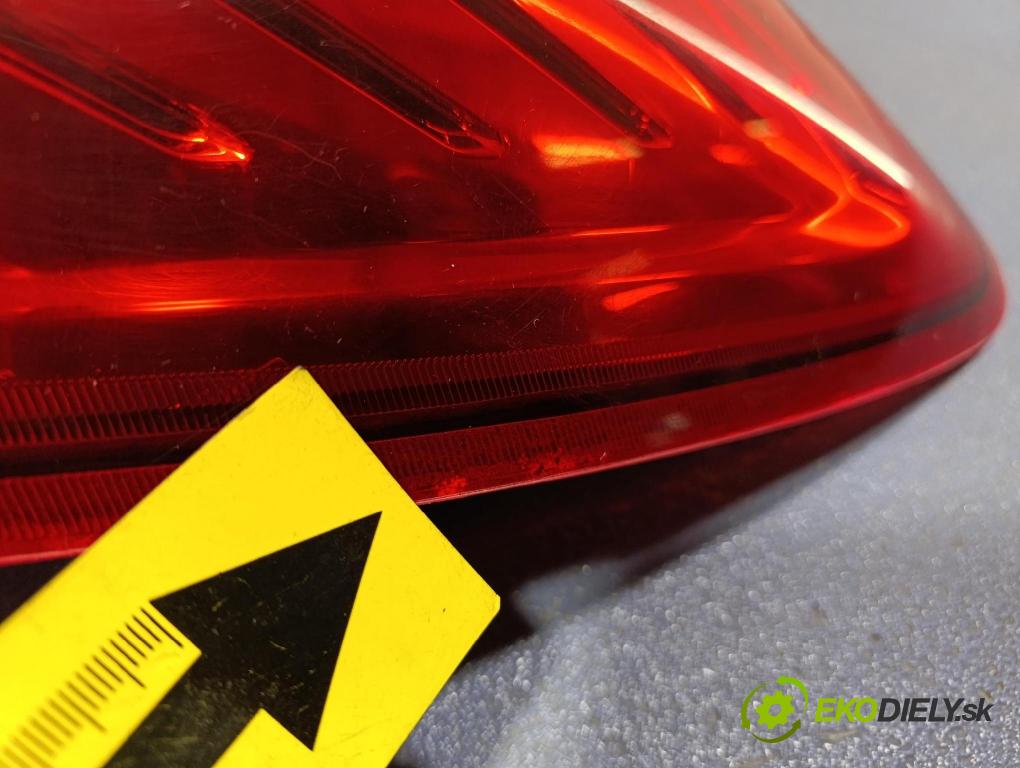 Ford Ka 2010 svetlo / reflektor zad Prava: Vonkajsia: 