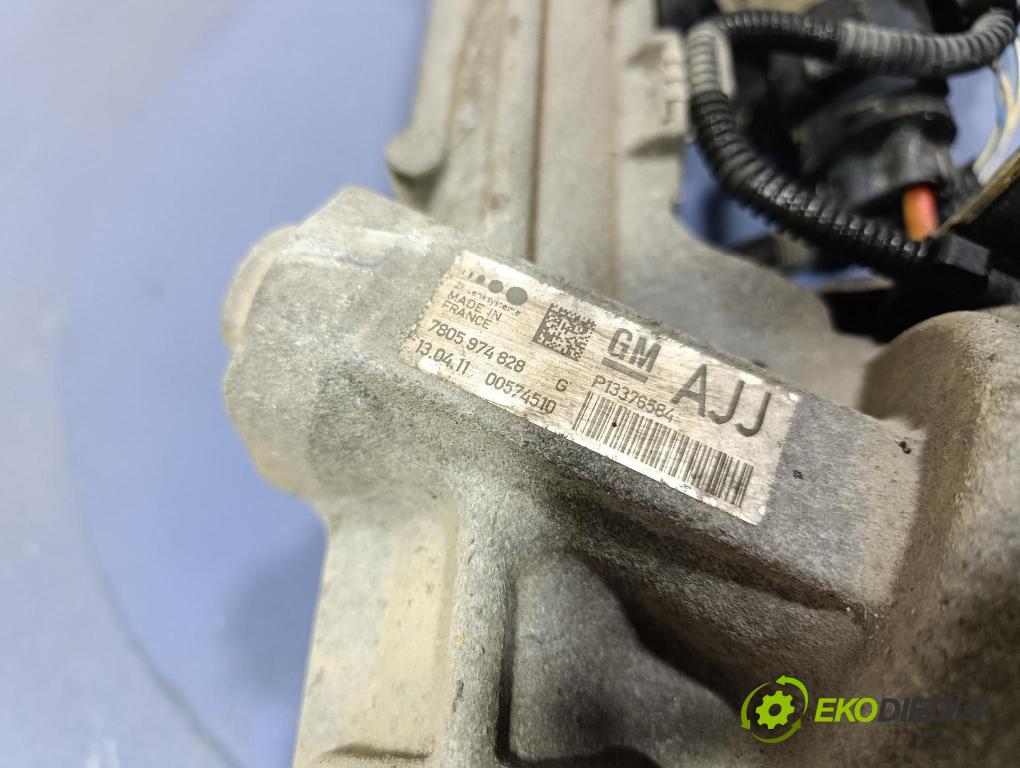 Opel Insignia 2013 Ozubené kolo: volant 13376584