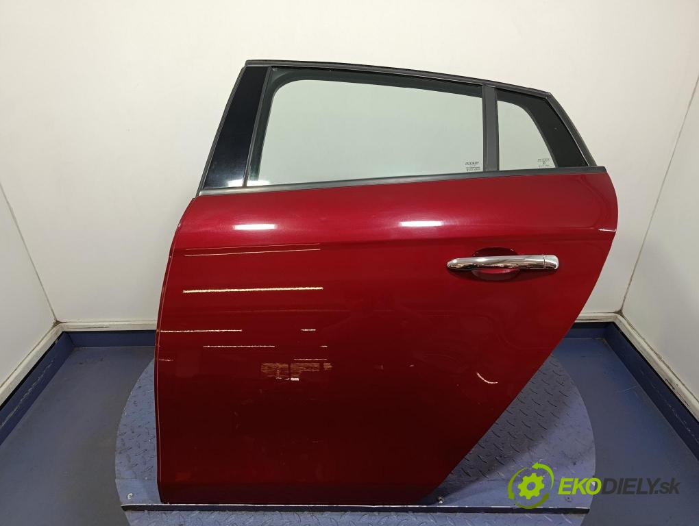Fiat Bravo 2013 dvere zad Vľavo:
