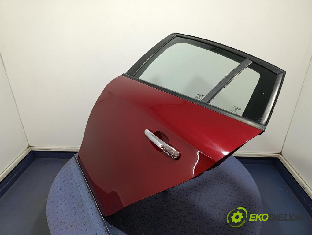 Fiat Bravo 2013 dvere zad Vľavo: