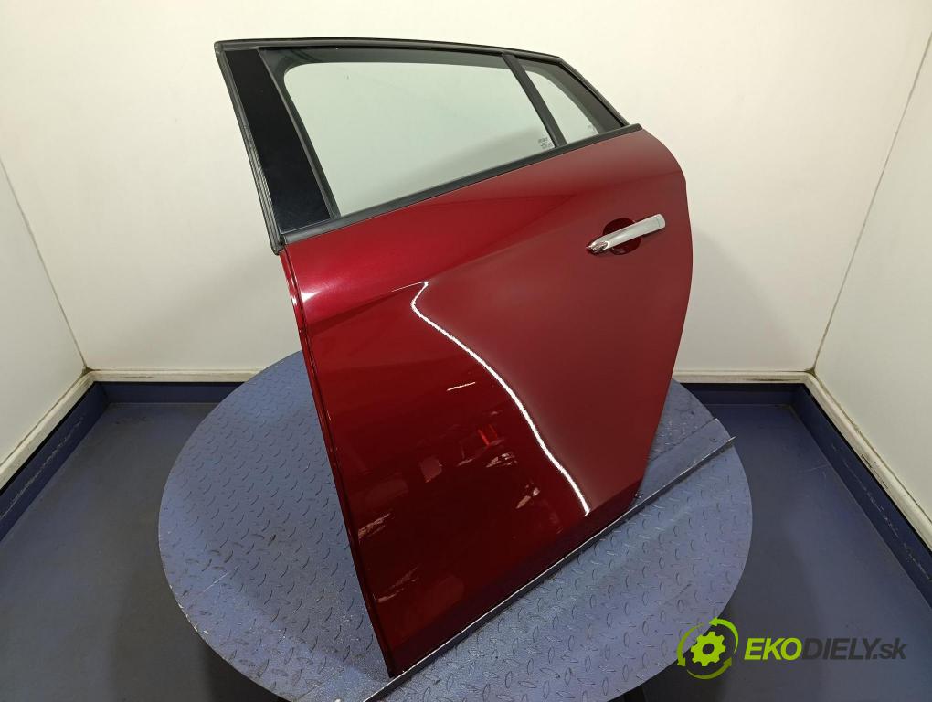 Fiat Bravo 2013 dvere zad Vľavo:
