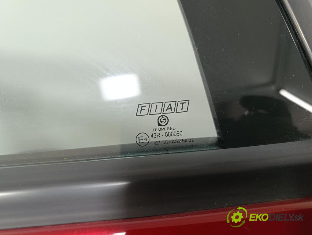 Fiat Bravo 2013 dvere zad Vľavo: