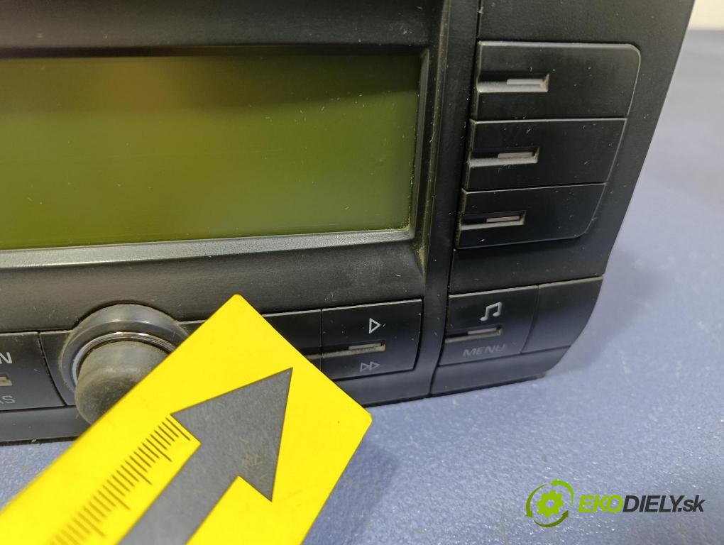 Skoda Octavia 2007 Radio I Navigácia: 1Z0035161C