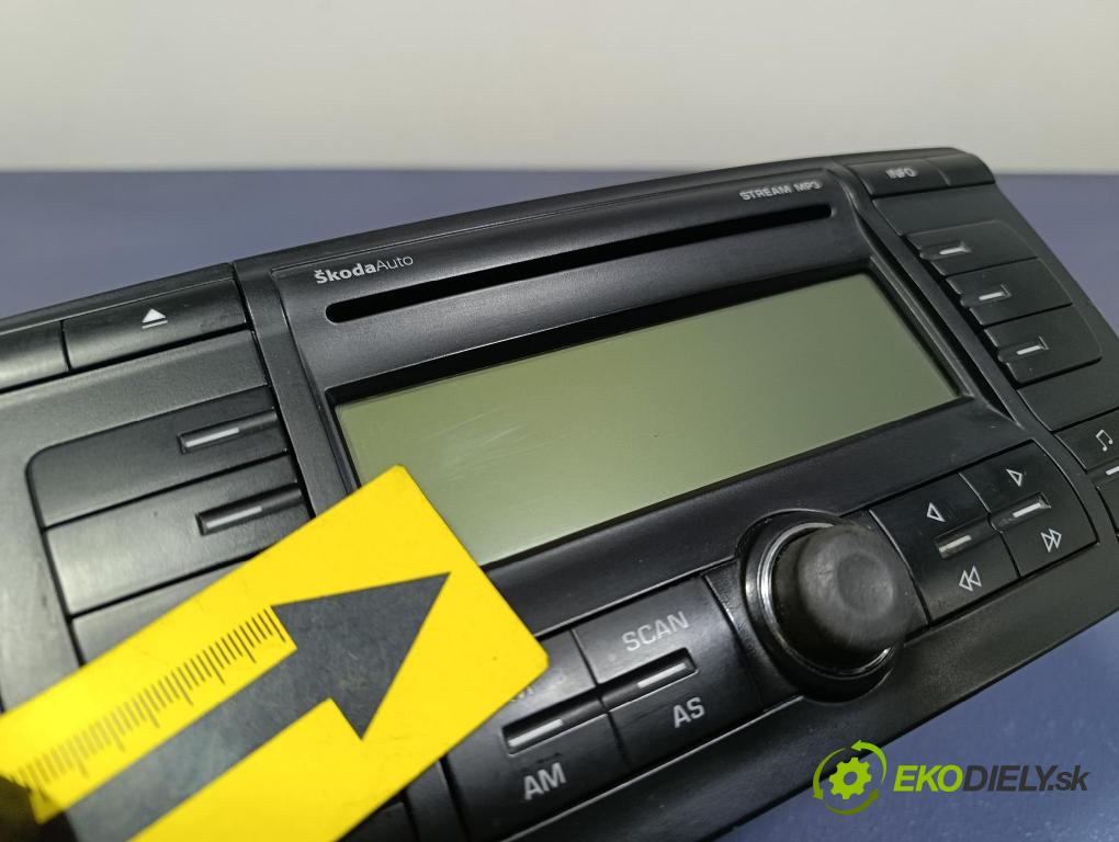 Skoda Octavia 2007 Radio I Navigácia: 1Z0035161C