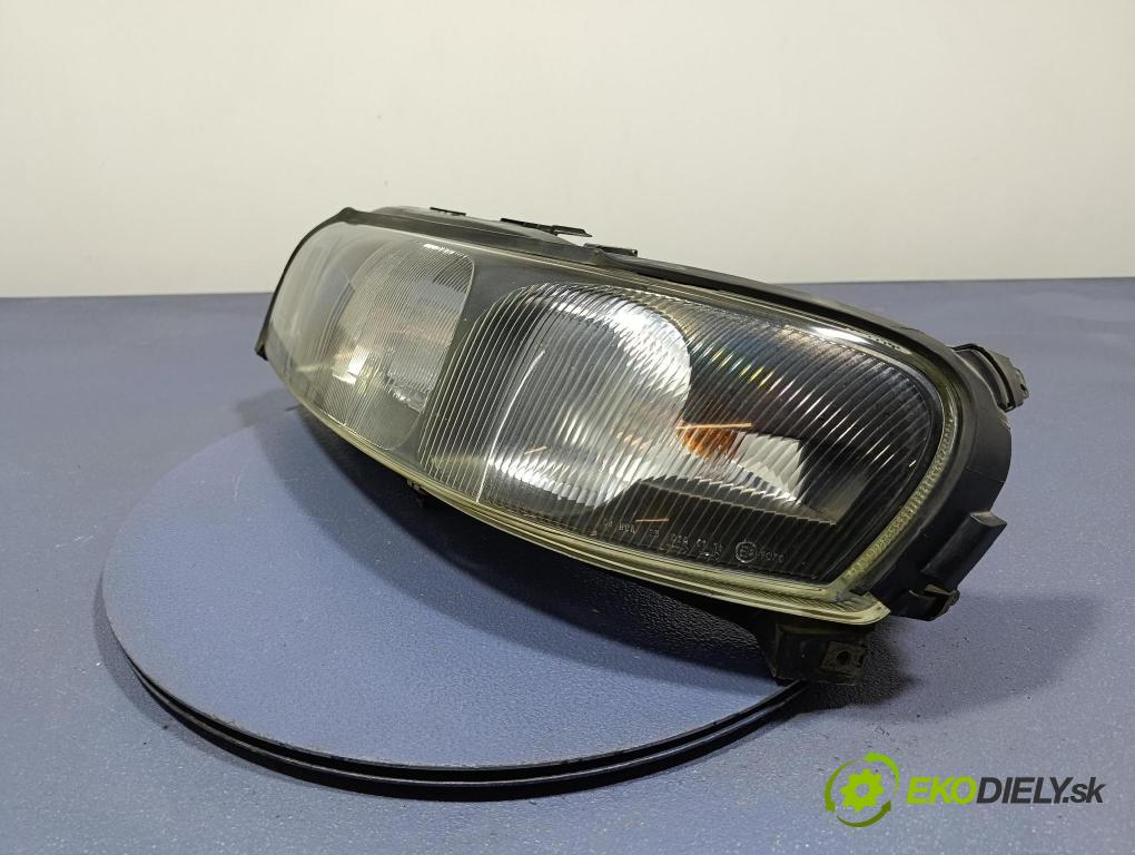 Volvo S60 2001 Reflektor: Vľavo: 8662597