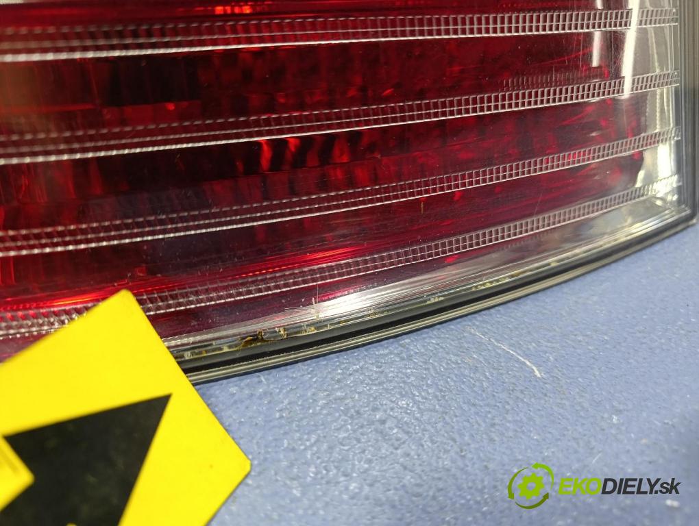 Subaru Legacy 2005 svetlo / reflektor zad ľavá Vonkajsia: 2VL946060