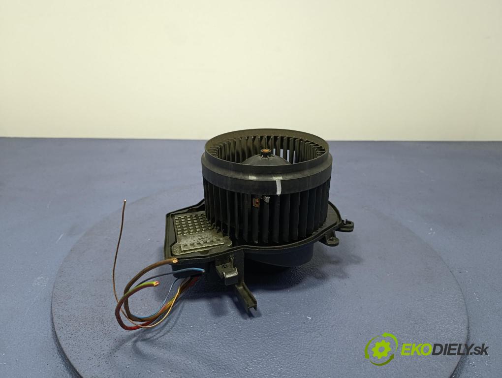 Mercedes C-klasa 2004 ventilátor Vzduch: