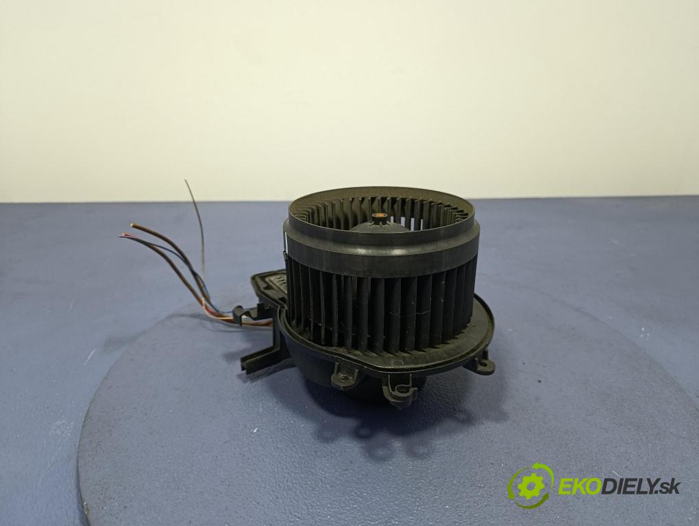 Mercedes C-klasa 2004 ventilátor Vzduch: