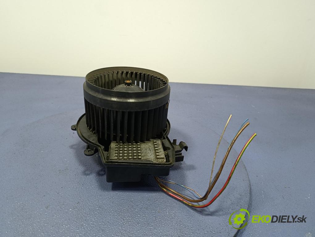 Mercedes C-klasa 2004 ventilátor Vzduch: