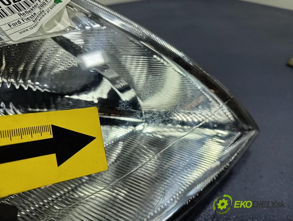 Ford Fiesta 2003 Reflektor: v pravo: 