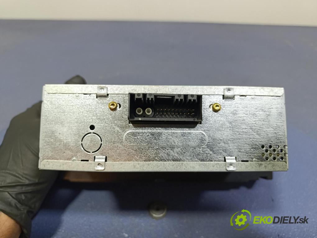 Saab 9-3 2004 Radio I Navigácia: 12799615