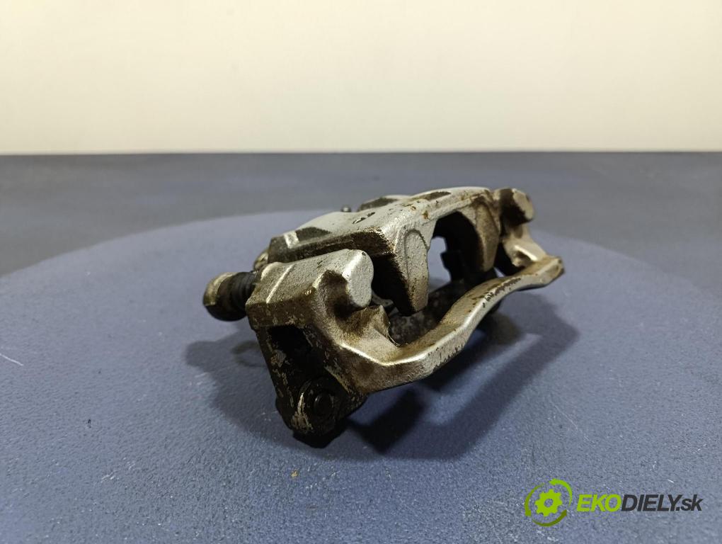 Subaru Legacy 2005 brzdič brzdový zad v pravo: