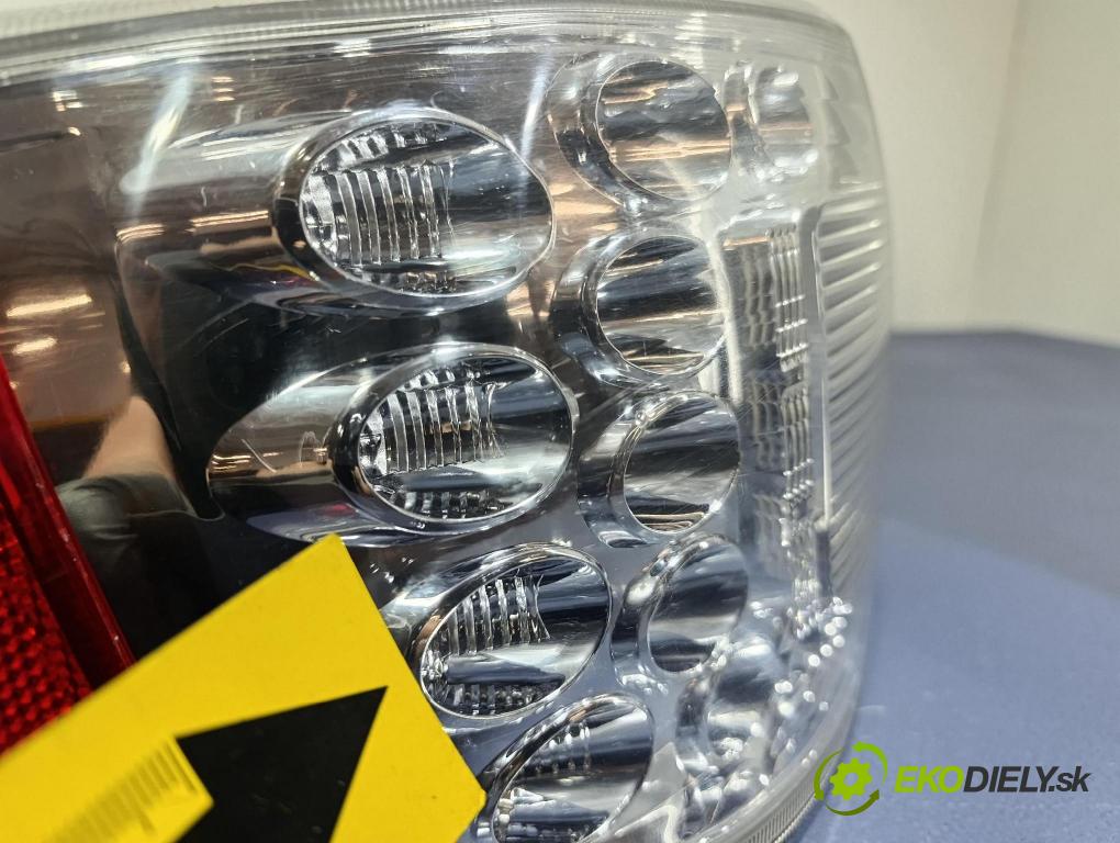 Subaru Impreza 2008 svetlo / reflektor zad ľavá Vonkajsia: 220-20035