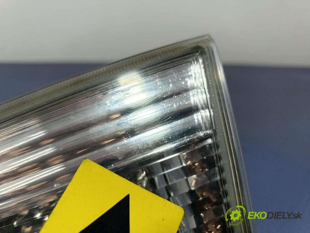 Subaru Impreza 2008 svetlo / reflektor zad Prava: Vnútri: 132-20024