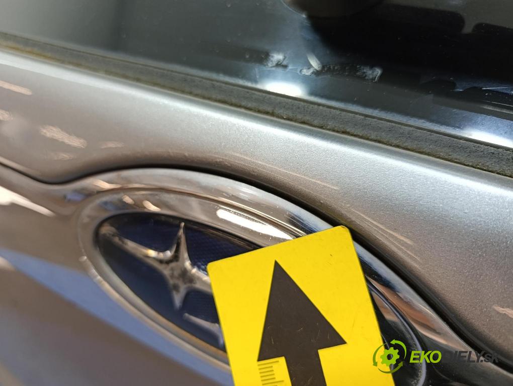 Subaru Impreza 2008 zadna dveře kufra: kufra: