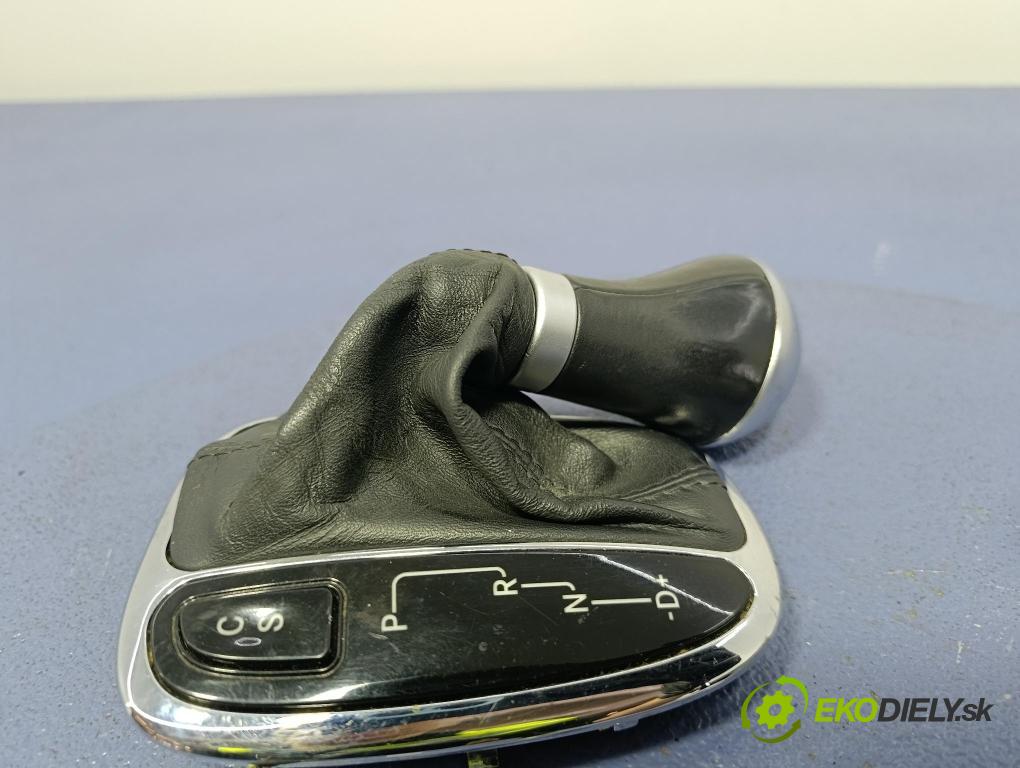 Mercedes C-klasa 2004 Páka: Zmeny: