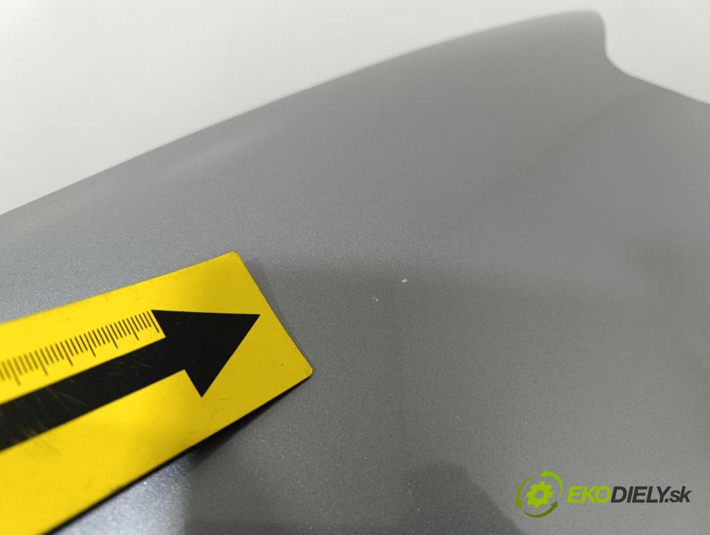 Subaru Impreza 2008 blatník Predné v pravo: