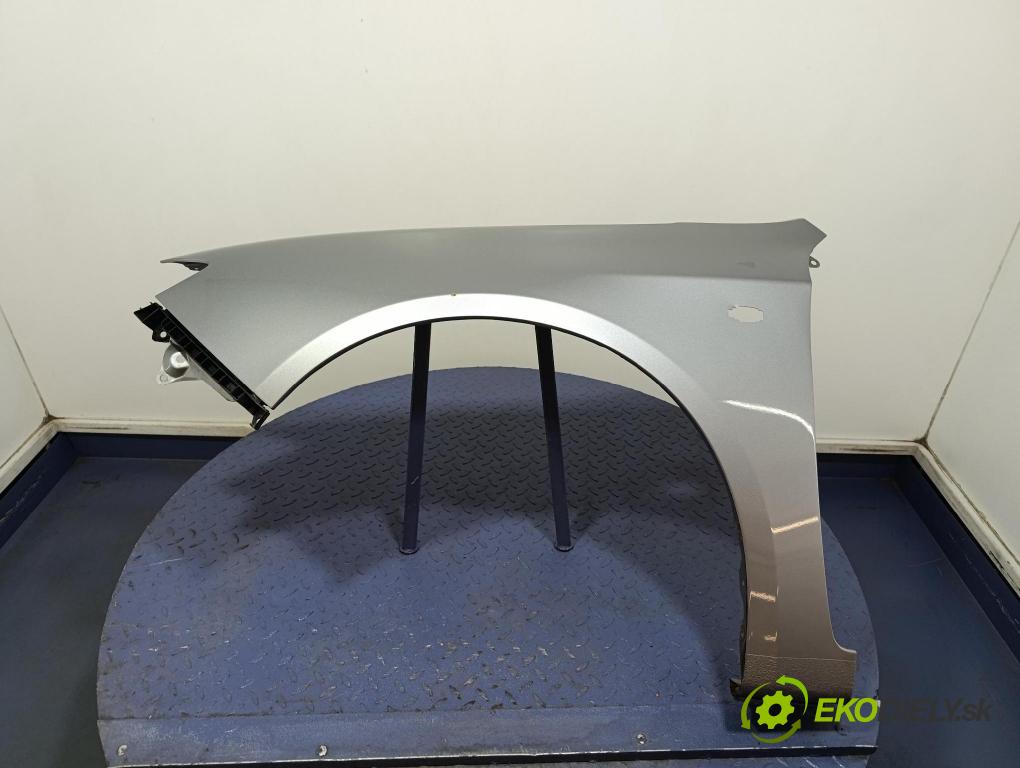 Subaru Impreza 2008 blatník Predné Vľavo: