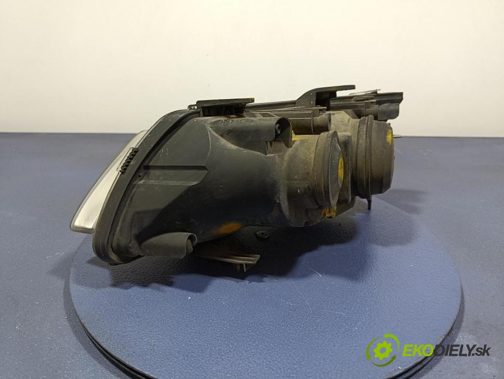 Saab 9-3 2004 Reflektor: v pravo: 155820