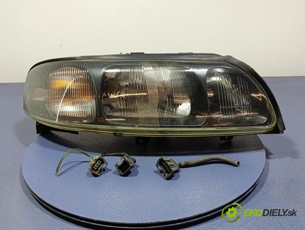Volvo S60 2002 světlo v pravo: 8659611